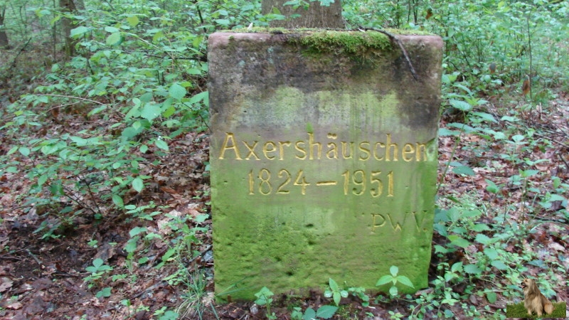 Ritterstein Nr. 157-2 Axershäuschen 1824-1951.JPG - Ritterstein Nr.157 Axershäuschen 1824-1951